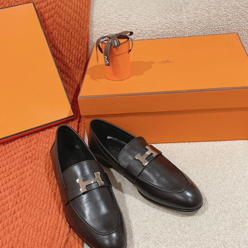 H**mes leather shoes